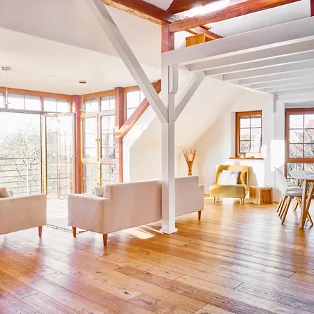 Lichtdurchflutetes Traum-loft Mit Panoramablick