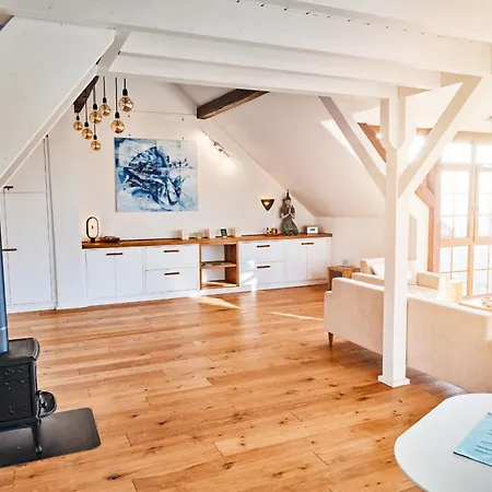 アパート Lichtdurchflutetes Traum-loft Mit Panoramablick