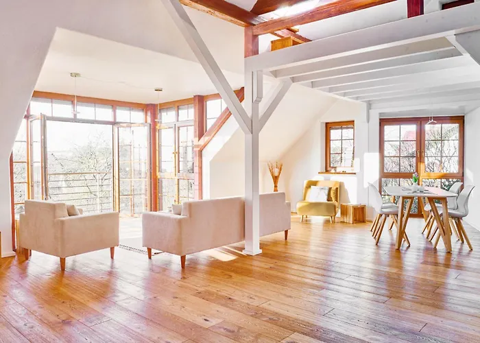 Lichtdurchflutetes Traum-loft Mit Panoramablick